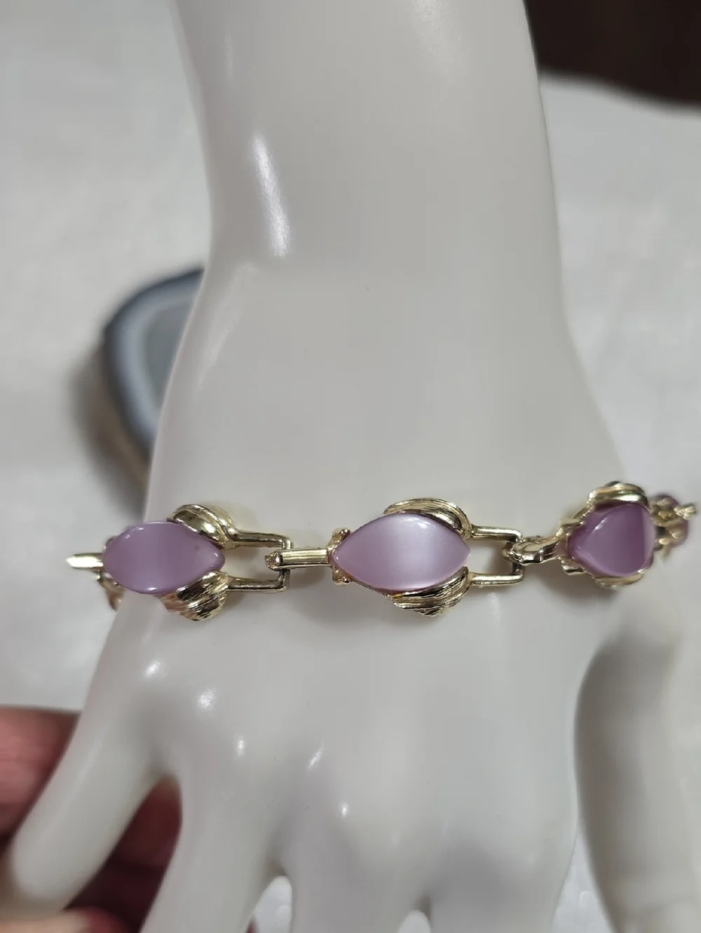 Vintage Coro Gold-Tone Moonglow Lavendar Thermoset Link Bracelet